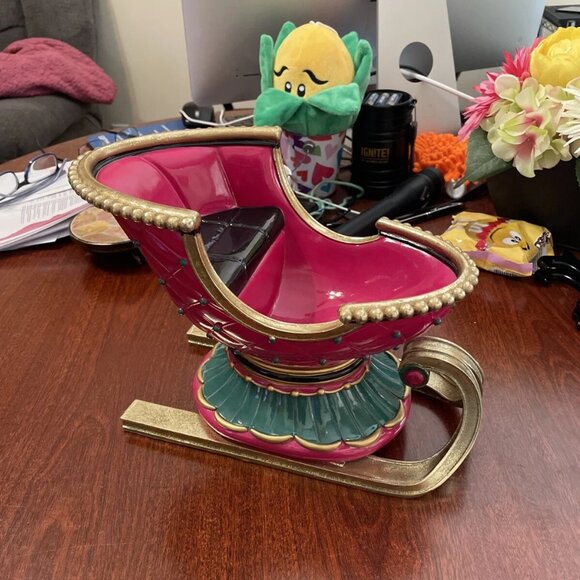 Robert Stanley Home Collection, Christmas Ceramic Sleigh In Pink - Picture 1 of 8